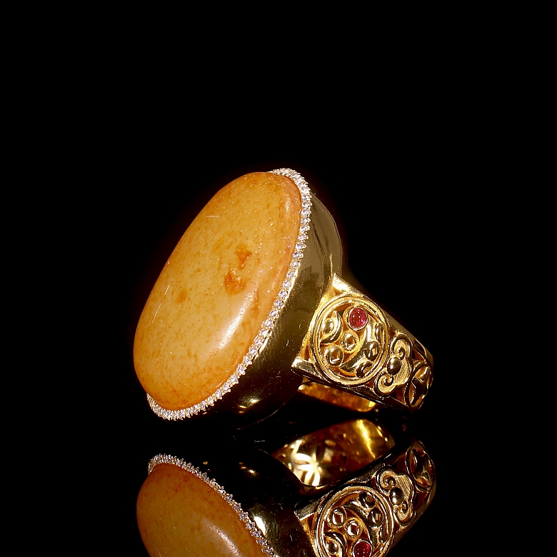 Gold-plated silver ring with Hetian jade, Qing dynasty