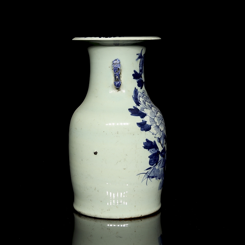 Jarrón de porcelana