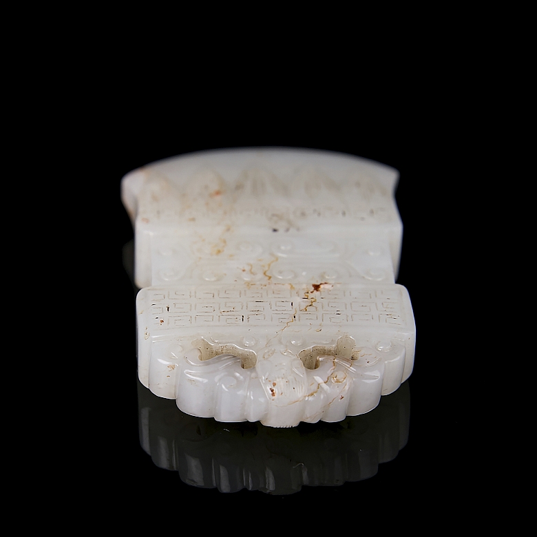 Carved jade plaque ‘Axe’, Qing dynasty