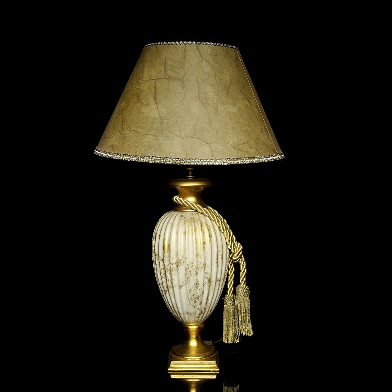 Table lamp with porcelain body, 20th century - 1
