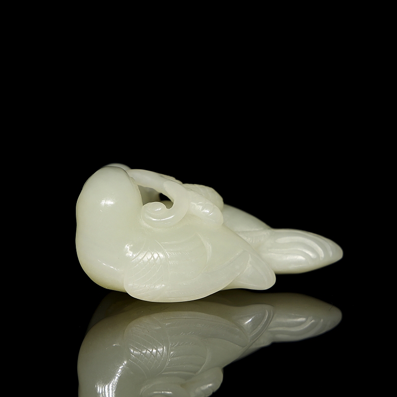 Carved jade figure ‘Pair of birds’, Qing dynasty