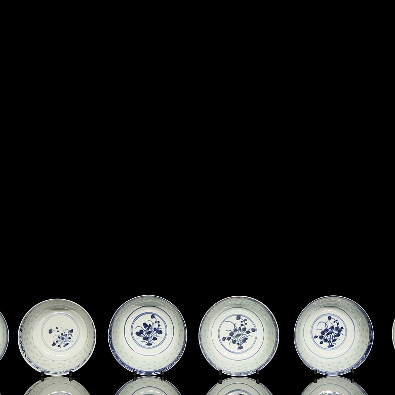 Juego de seis cuencos de porcelana