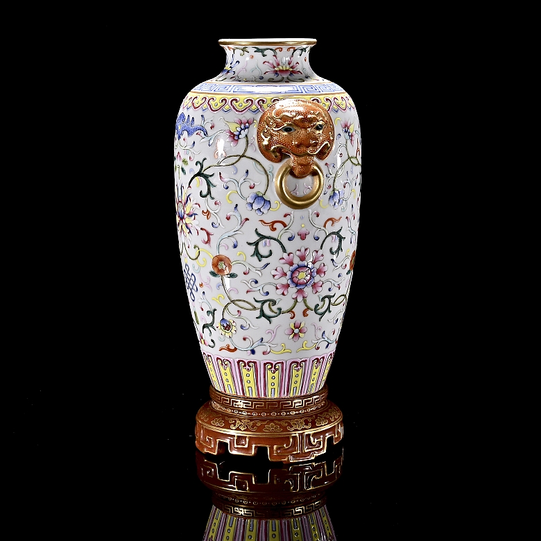 Jarrón de porcelana 