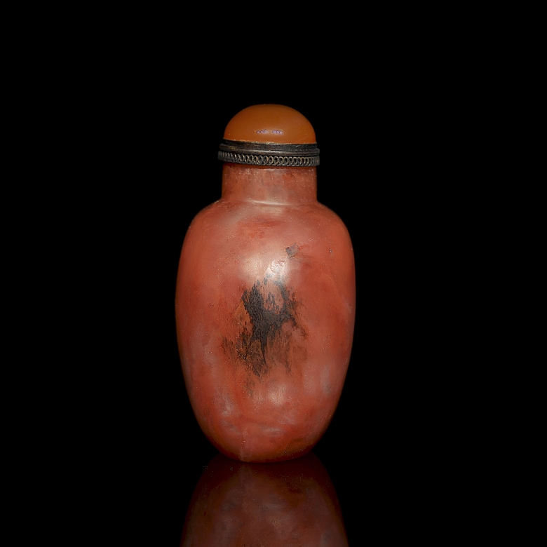 Red quartz snuff bottle, Qing dynasty - 1