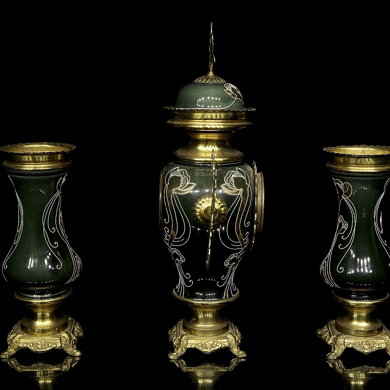 Table clock with vases Art Nouveau style, 20th century - 8