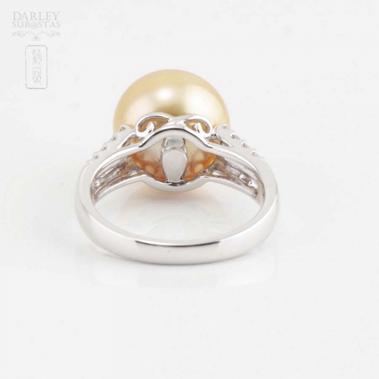 Anillo en oro 18k con diamantes y perla Australiana golden - 4
