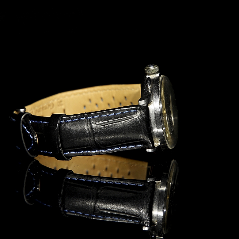 Extraordinary prototype Omega wrist chronograph, Calibre 33.3 CHRO T1-T2