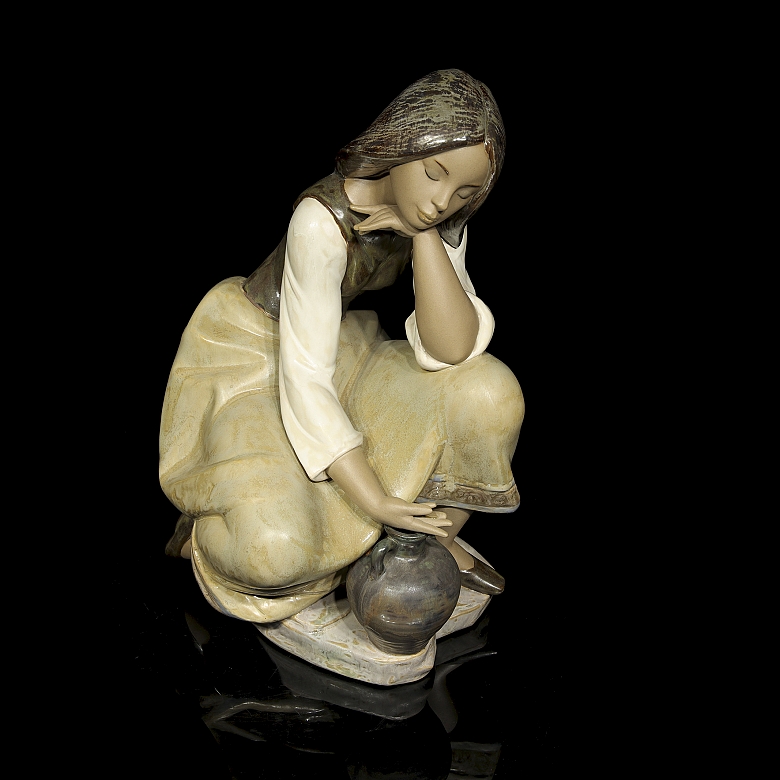 Figura de Lladró “Canterera clásica”