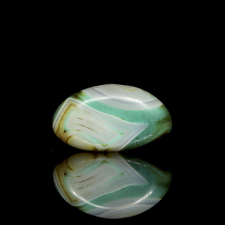 Amuleto de ágata bicolor, dinastía Liao
