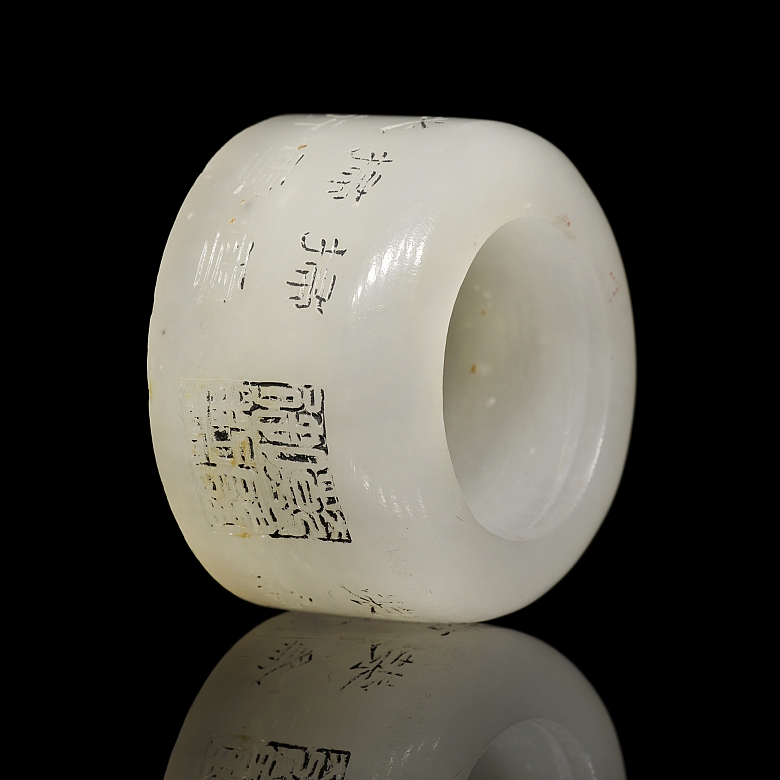 Anillo de arquero de jade blanco 