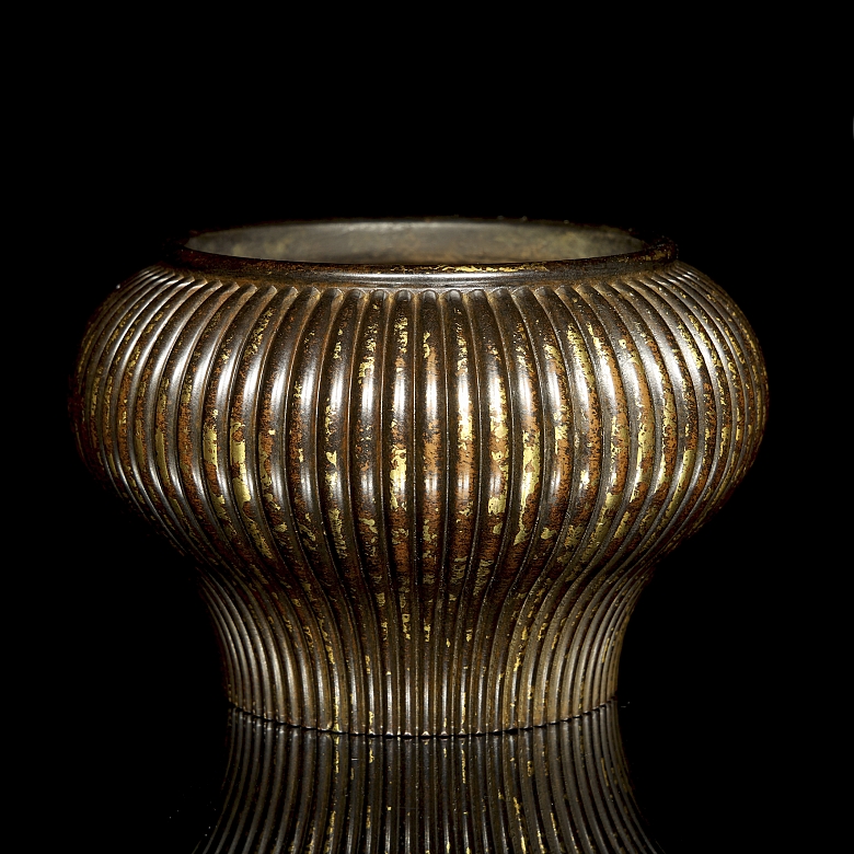 Incensario de bronce dorado, dinastía Ming