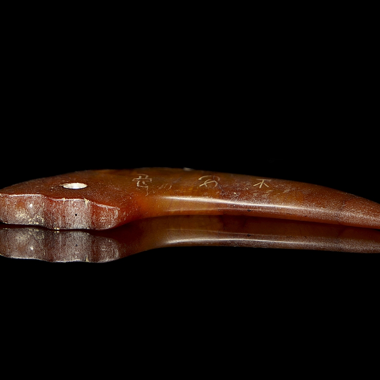 Carved jade figure ‘Animal’, Liangzhu culture - 4