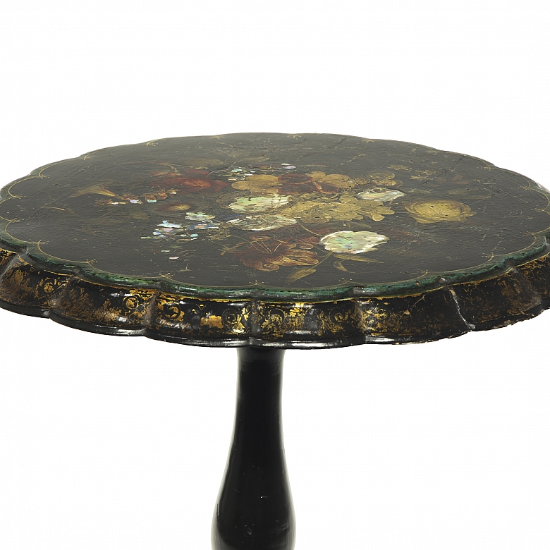 Mesa victoriana con incrustaciones de nácar, s.XX - 2