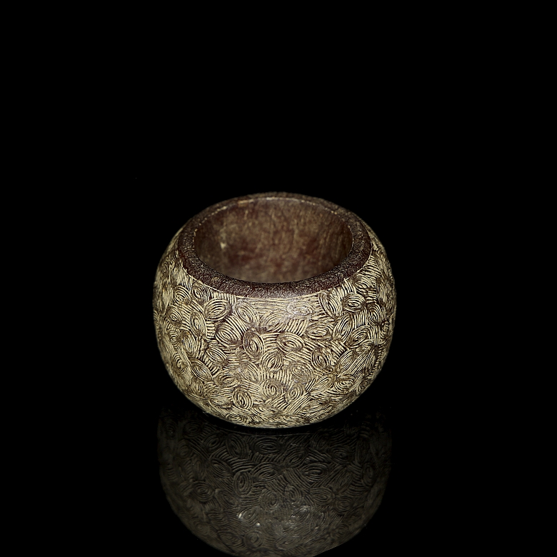 Anillo ritual de jade tallado, cultura Liangzhu