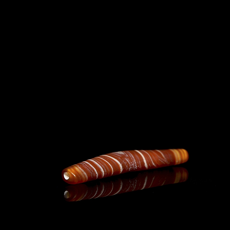 Red agate bead, Tang dynasty