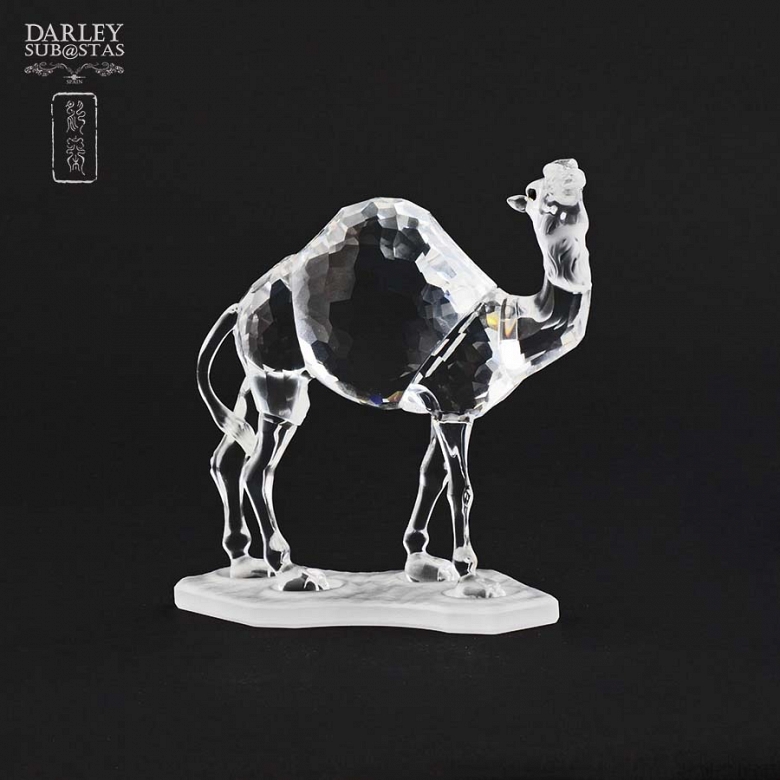 Camello de Swarovski
