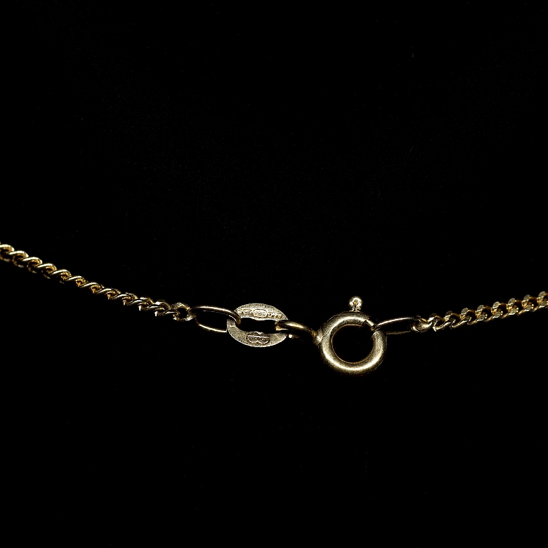 Collar en oro amarillo con rubíes y diamantes