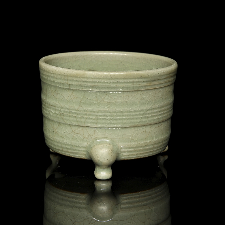 Recipiente trípode de cerámica con vidriado celadón, estilo Ge yao