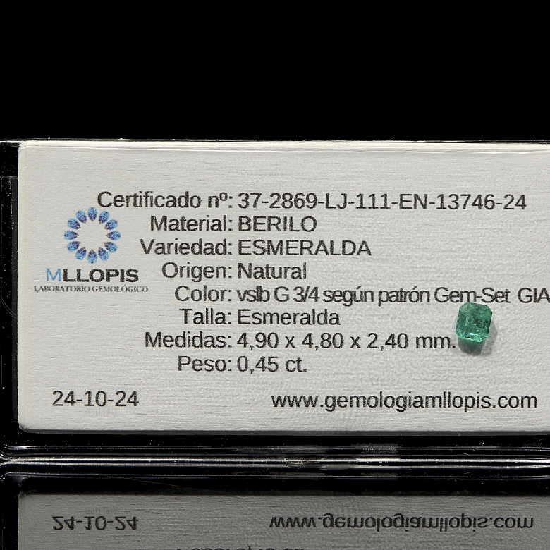 Conjunto de tres esmeraldas naturales