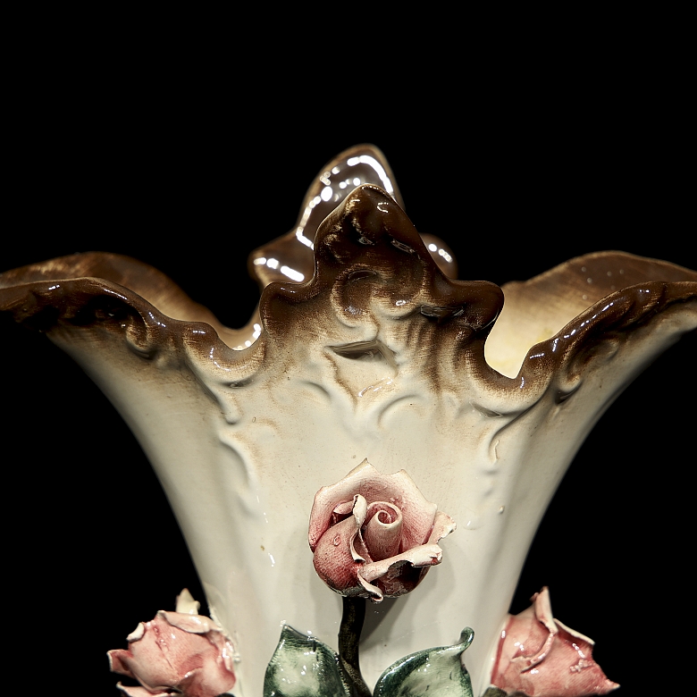 Capodimonte porcelain ‘Vase with appliqué’, 20th century - 2