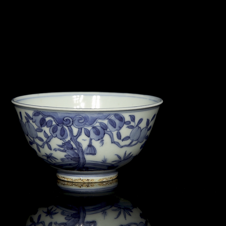 Cuenco de porcelana azul y blanco 