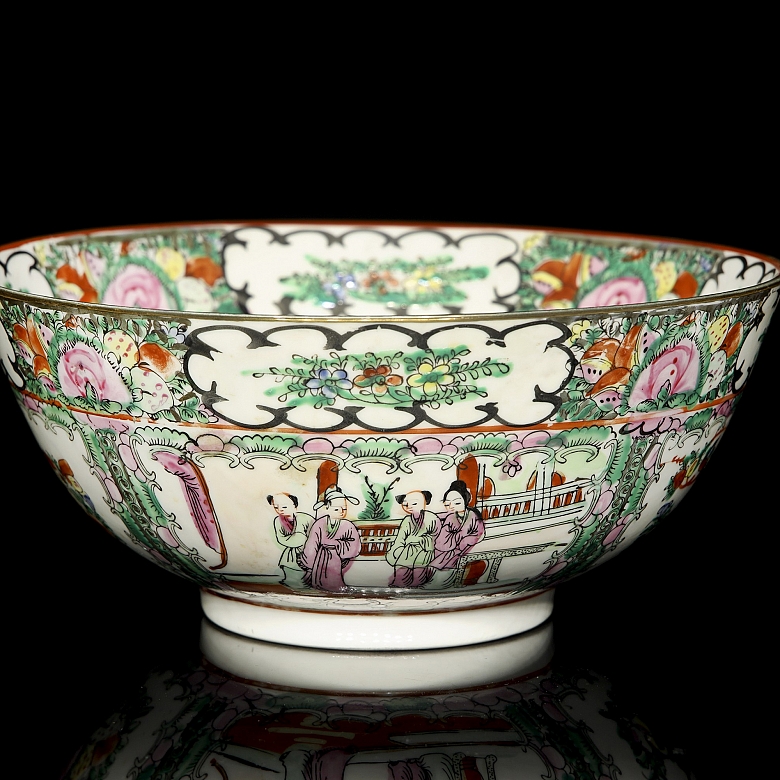 Glazed porcelain bowl, “Courtly Scenes,” Canton, 20th century