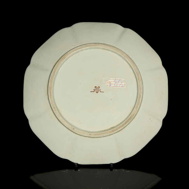 Plato de porcelana