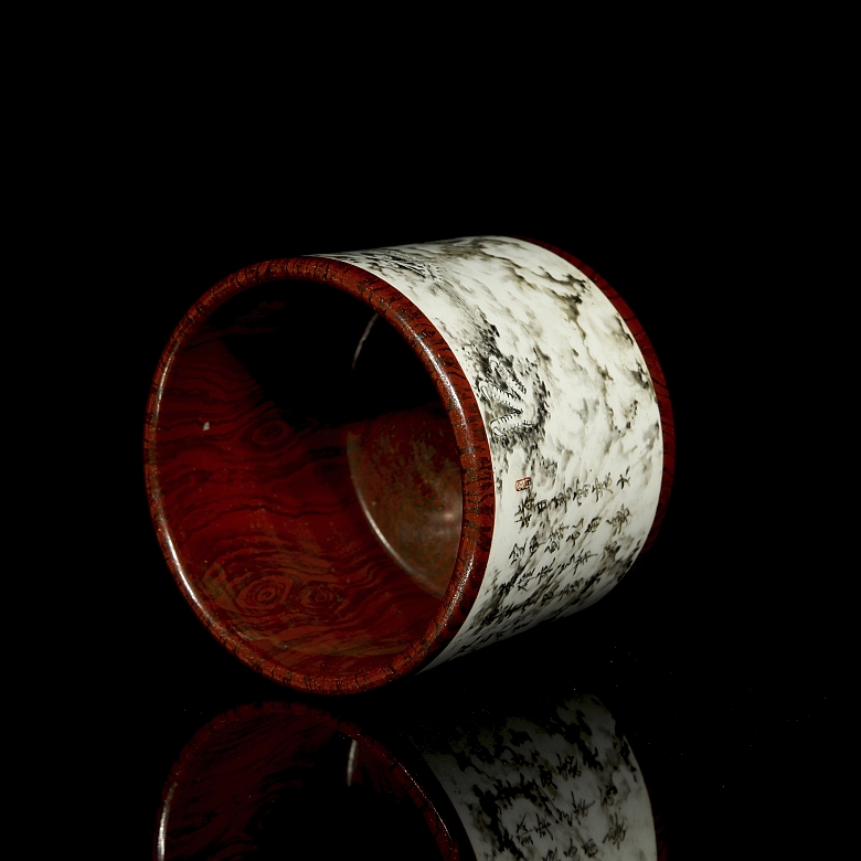 Porcelain brush pot ‘Poem’, with Qianlong seal
