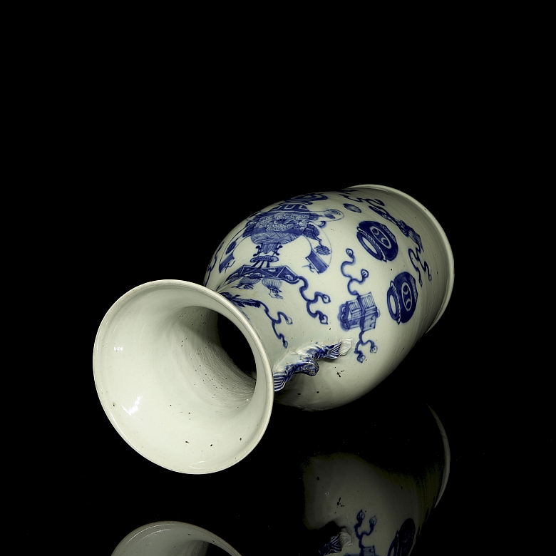 Jarrón de porcelana