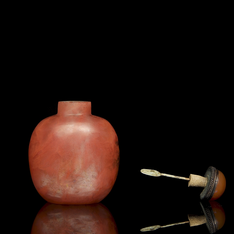 Red quartz snuff bottle, Qing dynasty - 6