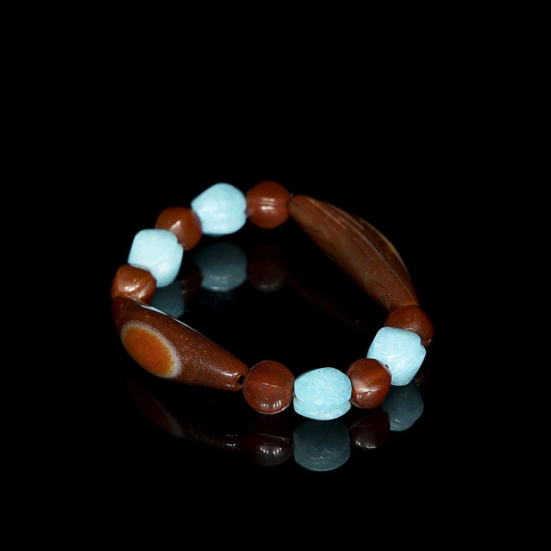 Pulsera de cuentas y Dzi de ágata Alashan, y amazonita, dinastía Liao