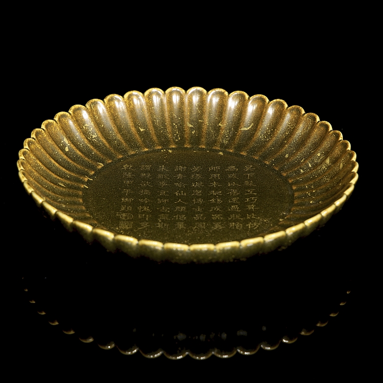 Plato lobulado de cerámica