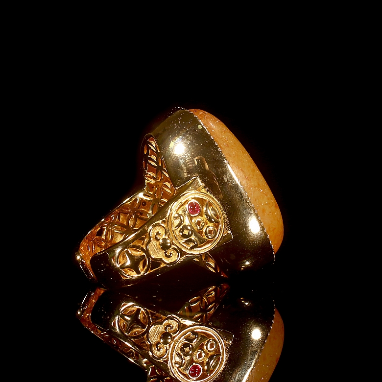 Gold-plated silver ring with Hetian jade, Qing dynasty