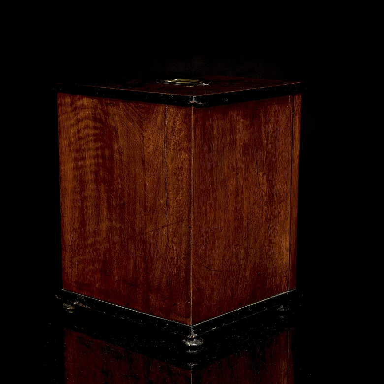 Escritorio de viaje de estilo victoriano - 3