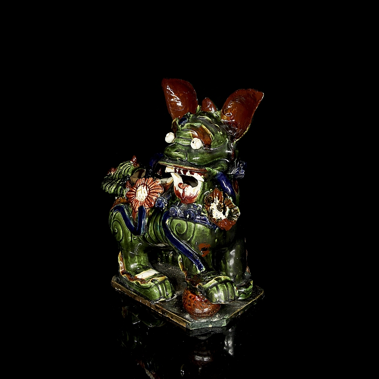 Figura de cerámica esmaltada 