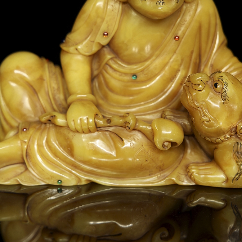 Shoushan stone figure ‘Luohan with beast’, Qing dynasty