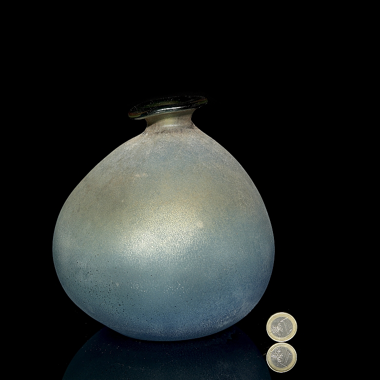 Jarrón globular de Liulí, dinastía Tang