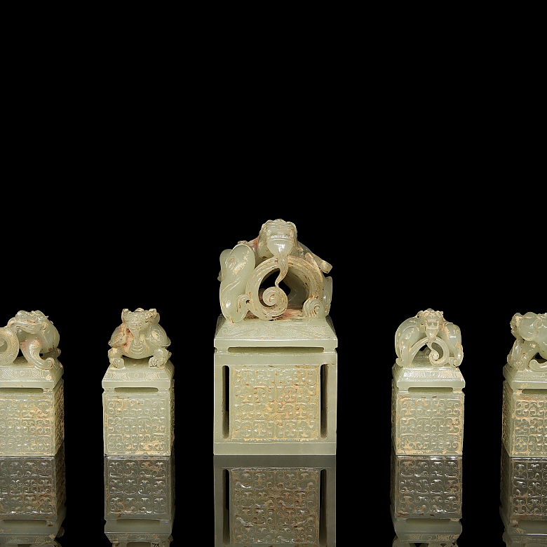 Gran juego de sellos tallados en jade amarillo