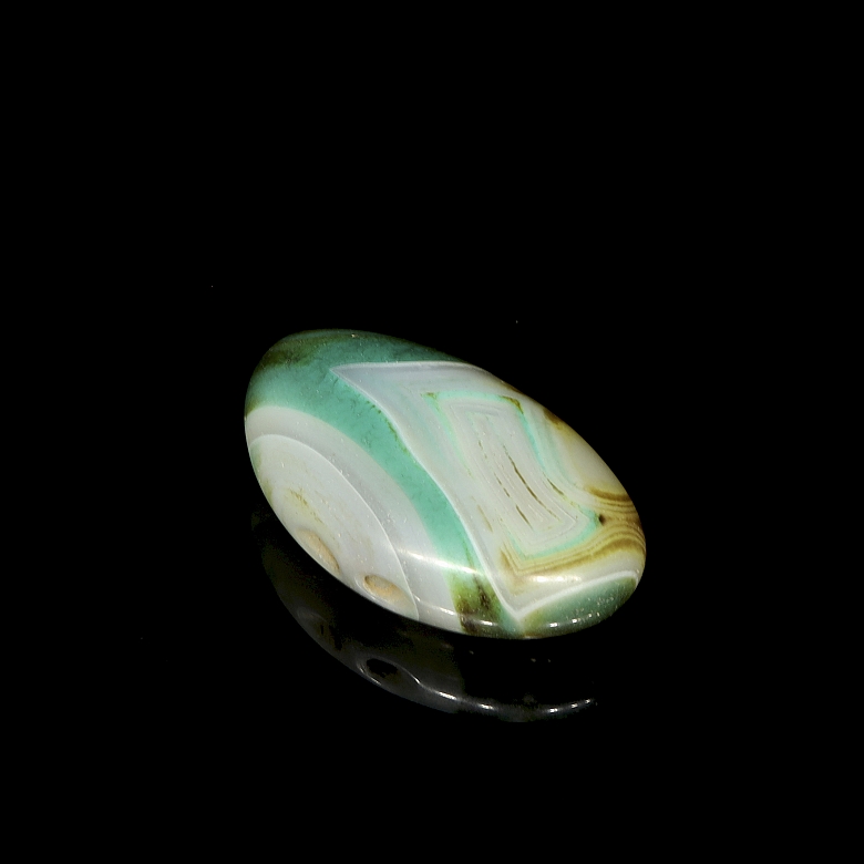 Amuleto de ágata bicolor, dinastía Liao