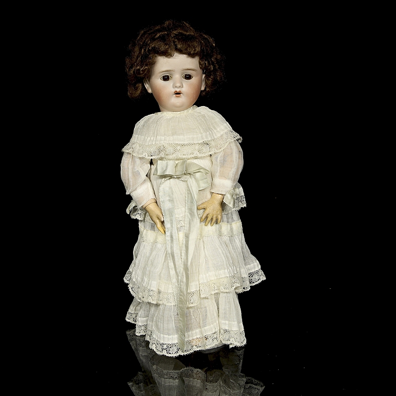 Muñeca de porcelana 