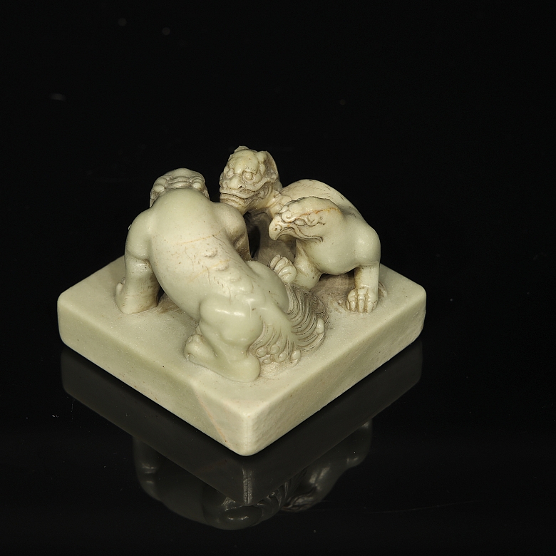 Shoushan celadon seal ‘Three Beasts’, Qing dynasty