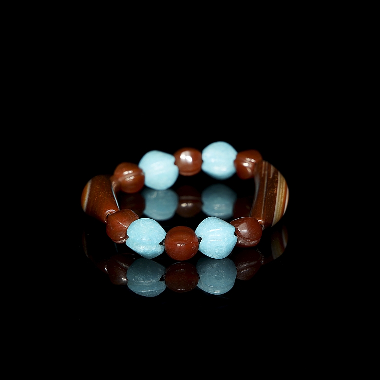 Pulsera de cuentas y Dzi de ágata Alashan, y amazonita, dinastía Liao
