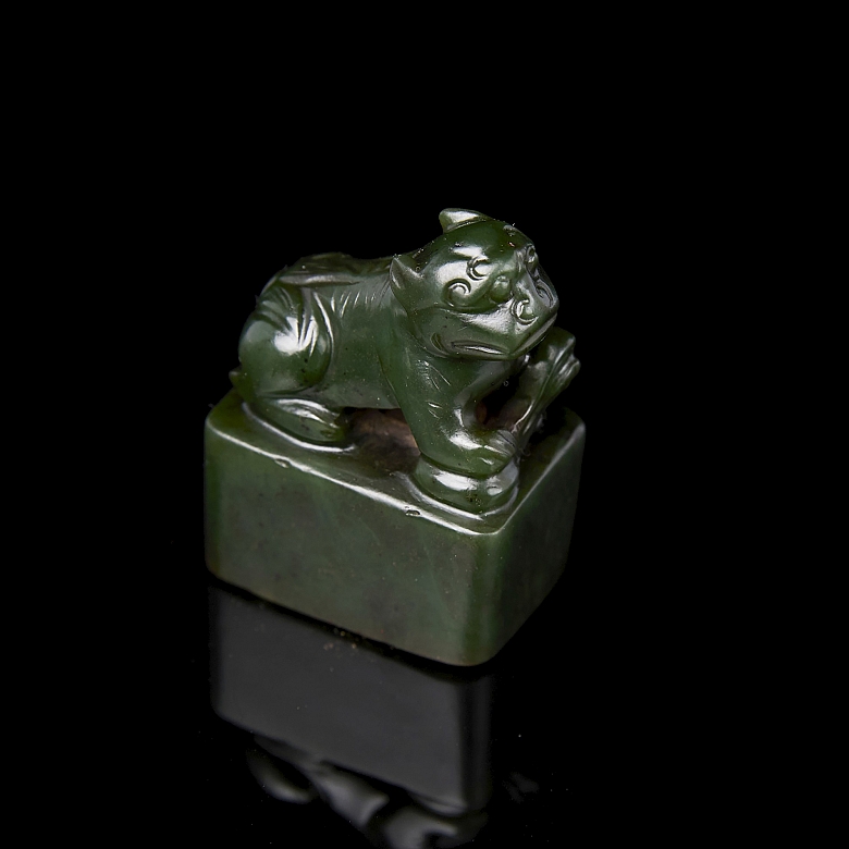 Spinach green jade seal ‘Beast’, Qing dynasty