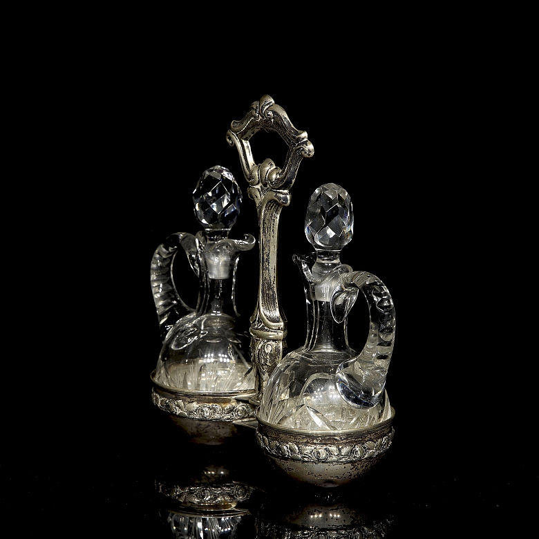 Juego de vinagrera y aceitera de cristal y plata, s.XX