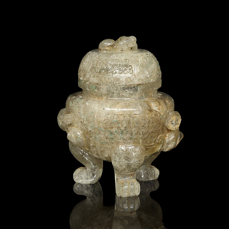 Incensario de cuarzo tallado