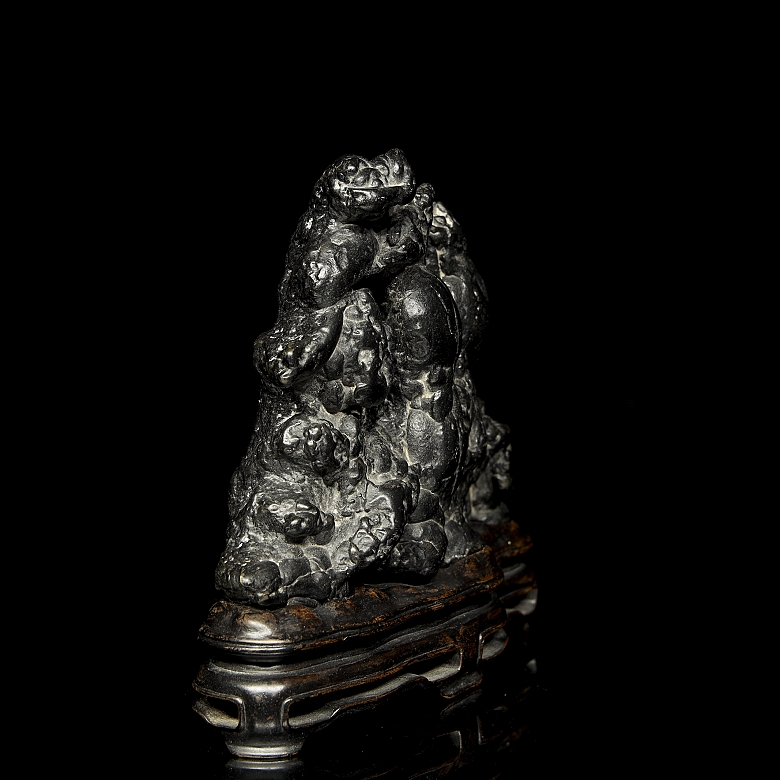 Gongshi rock with wooden base, Qing dynasty - 2