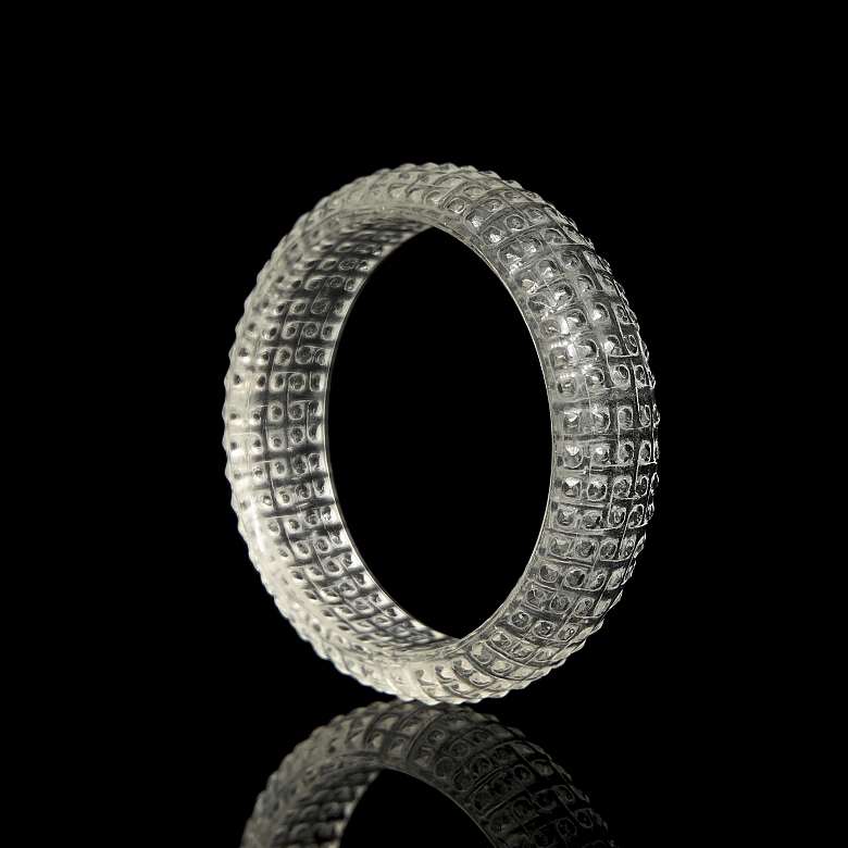 Carved Quartz bracelet, Warring States period