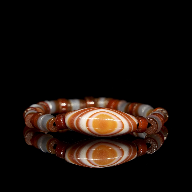 Antigua pulsera de cuentas y Dzi de ágata, dinastía Liao