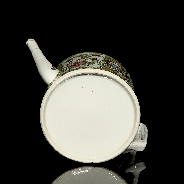 Tetera de porcelana policromada familia rosa, Cantón, finales s.XIX