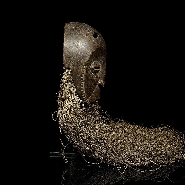 Máscara ritual con barba, Lega, R.D. del Congo, s.XX - 3